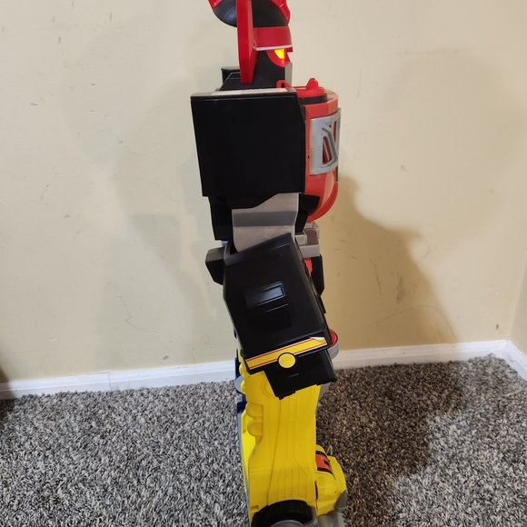 2015 28 Inch Power Rangers Robot - Picture 2 of 6